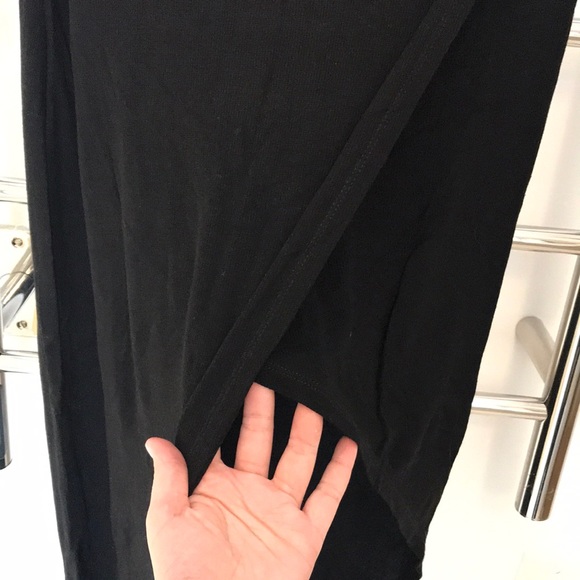 Asymmetric skirt - Picture 2 of 3